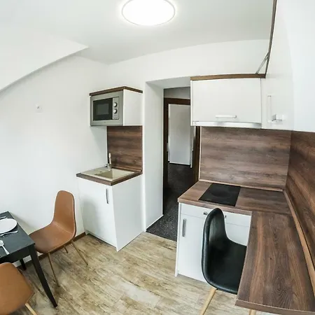 Aparthotel Centrum S Ranajkami A Saunou Martin