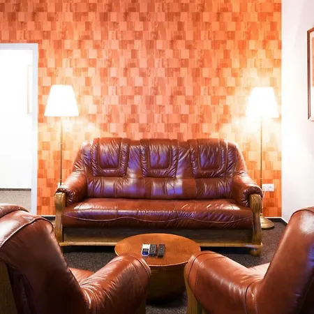 Aparthotel Centrum S Ranajkami A Saunou