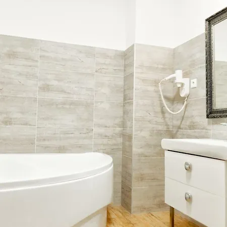 아파트호텔 Centrum S Ranajkami A Saunou 마틴